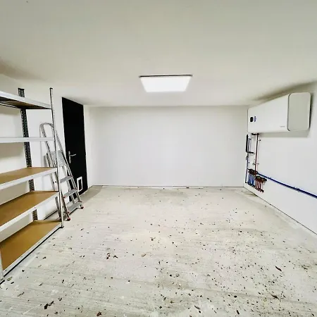 Charming Townhouse Air Conditioning And Parking Villa *