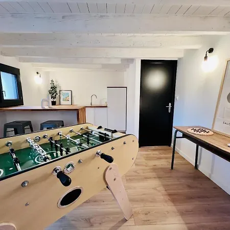 Charming Townhouse Air Conditioning And Parking *